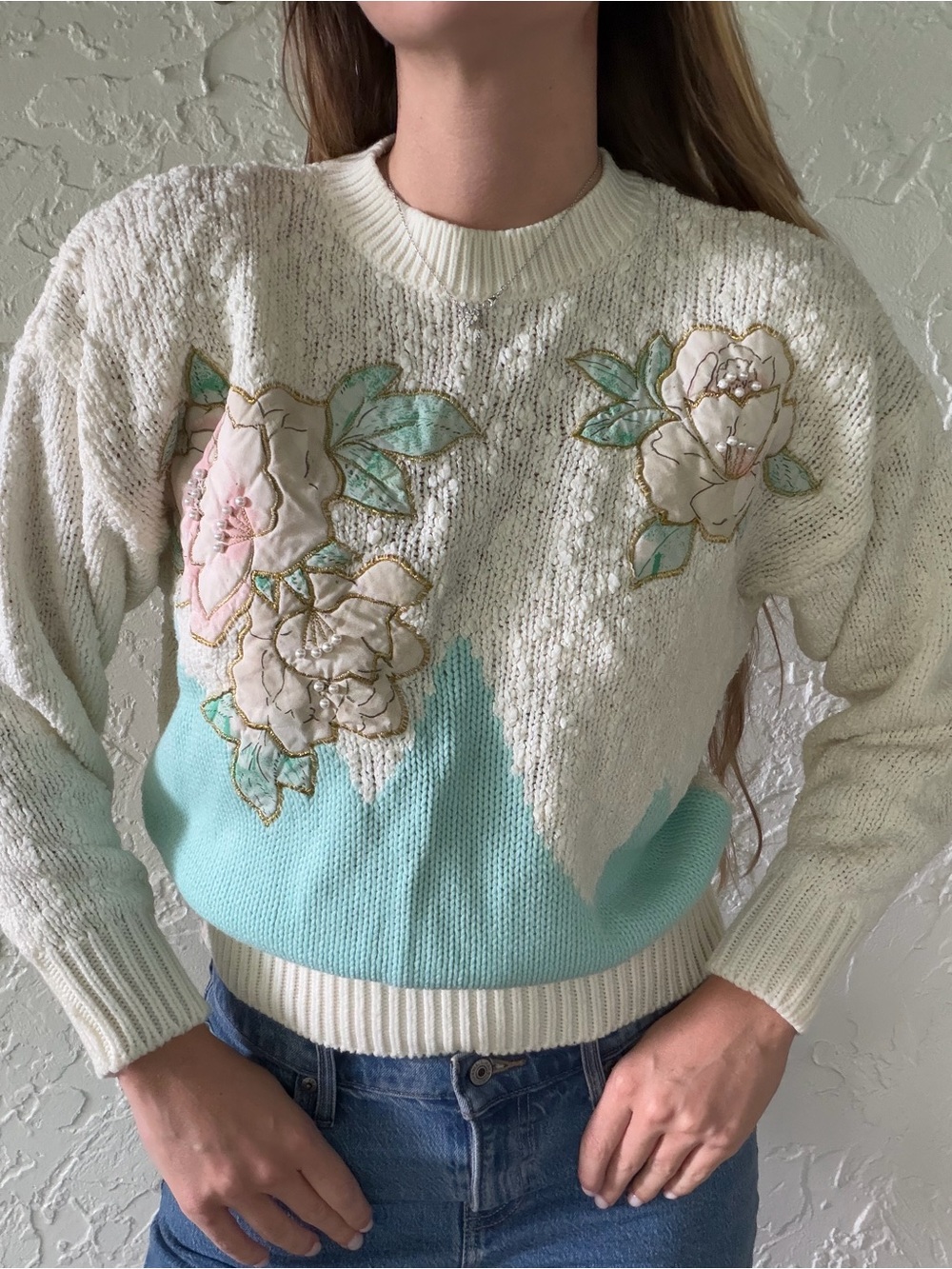 Vintage Needles & Yarn Woman Crewneck Sweater with Floral and Pearls
